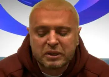 Labi: Motra u martua me zezak, nuk i kam folur për pesë vite