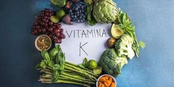 Vitamina K: një aleat i rëndësishëm për kockat, zemrën dhe trurin