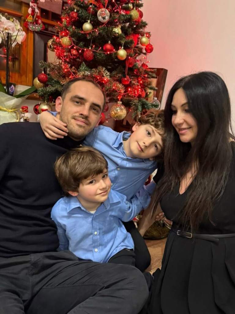 Vajza e Jozefina Topallit në pritje të ëmbël për herë të tretë