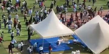 Skena turpi në turneun e Messit në Indi: Kaos dhe incidente absolute