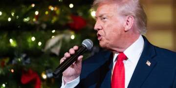 Trump uron Krishtlindjen: Gëzuar të gjithë, përfshirë dhe fundërrinat e së majtës radikale që po përpiqen të shkatërrojnë Amerikën