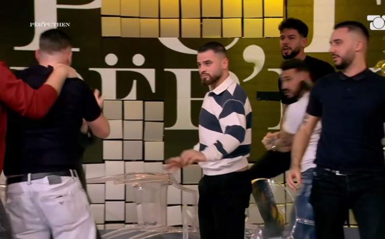 Ç’ndodhi? Plas grushti mes djemve në emisionin ‘Përputhen’