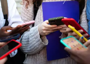 Australia ndalon mediat sociale për fëmijët nën 16 vjeç. Si do të funksionojë kjo?