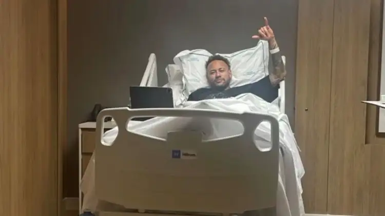 Neymar kalon me sukses ndërhyrjen kirurgjikale në gjurin e majtë