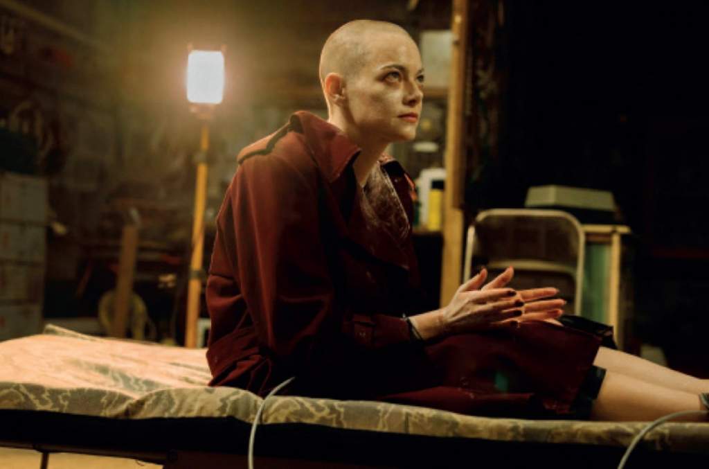 Emma Stone rikthehet në ekran me “Bugonia”, një film që sfidon kufijtë e realitetit