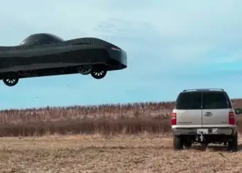 Nis prodhimi i makinës së parë fluturuese!