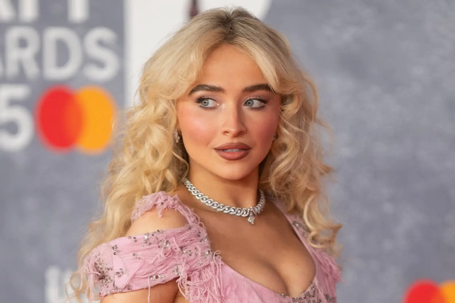 Reagim i fortë nga Sabrina Carpenter ndaj Shtëpisë së Bardhë, ja arsyeja