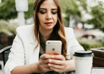 Dy zakone në rrjetet sociale që po na shkatërrojnë ngadalë jetën