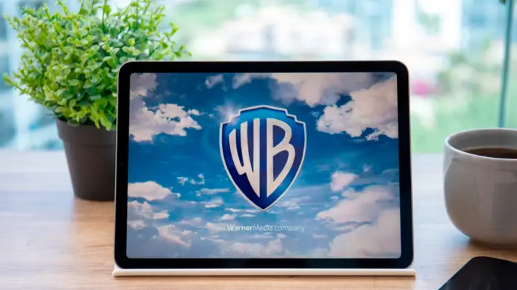 Paramount jashtë loje? Warner Bros. anon nga oferta e Netflix