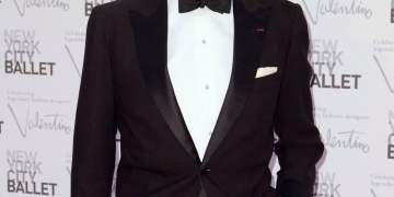 Valentino Garavani, legjenda italiane e modës, ndërron jetë në moshën 93-vjeçare