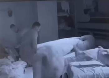 Video/ Mateo nxjerr me forcë Rogertin nga shtrati, reagojnë familjarët e banorit