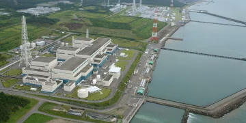 Japonia ndalon rifillimin e centralit bërthamor më të madh në botë pas paralajmërimit për emergjencë