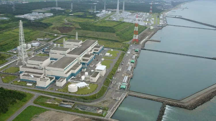 Japonia ndalon rifillimin e centralit bërthamor më të madh në botë pas paralajmërimit për emergjencë