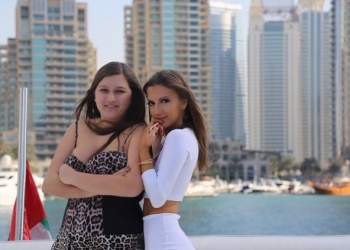 Motra e vogël e Lori dhe Sara Hoxhës bëhet nënë!