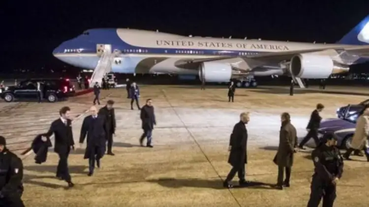 Probleme teknike në aeroplanin e Presidentit Donald Trump, Air Force One kthehet mbrapsht