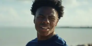 IShowSpeed feston ditëlindjen në Nigeri dhe thyen rekordin e 50 milionë abonentëve