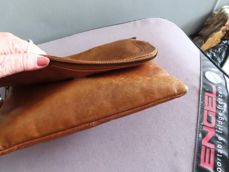 Pse duhet të marrim një portofol të ri për Vitin e Ri?