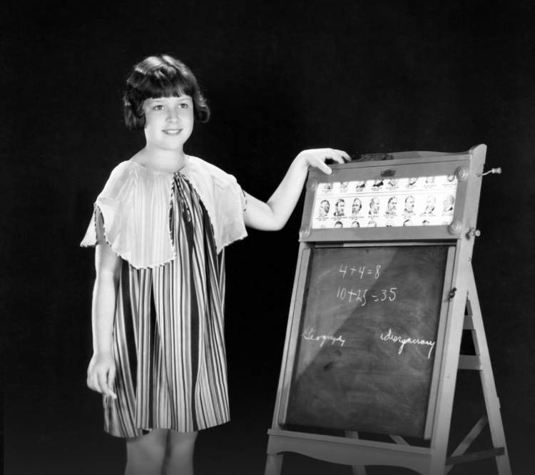 Studimi: Fëmijët që dikur llogarisnin me gishta, sot janë më të zgjuar në matematikë!