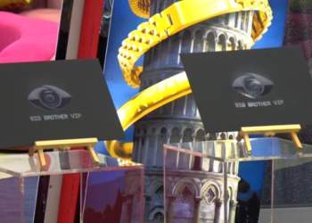 Brikena ‘parashikon’ zarfet e zinj: Njëri për Rogertin, tjetri për Kejsin’