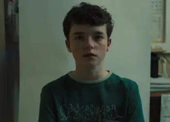 Seriali “Adolescence” triumfon në Critics Choice Awards me plot 4 çmime!