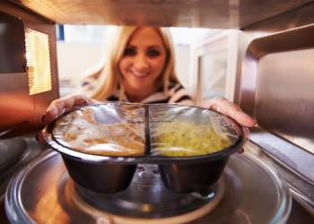 Ushqimi i një dite më parë mund t’ju sëmurë, ja çfarë thonë ekspertët