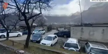 E rëndë në Bulqizë/ Babai plagos me thikë djalin, 29-vjeçari në spital