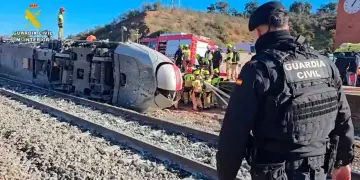 Tragjedia hekurudhore në Spanjë, thellohet bilanci, ja sa ka shkuar numri i viktimave