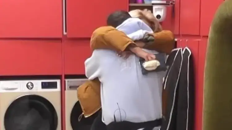 Përqafimi që ndezi rrjetin: Çfarë po ndodh realisht mes Dolces dhe Limit?