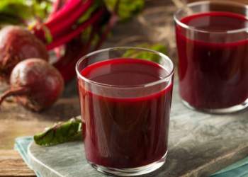 Si ndihmon lëngu i panxharit dhe hudhrës në pastrimin e trupit?