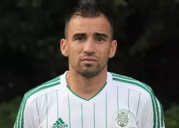 Ndërron jetë në moshën 42-vjeçare ish-futbollisti i njohur pas një beteje me kancerin