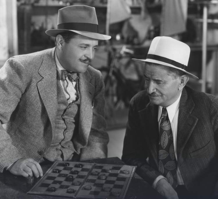 A luan shah apo domino? Ja çfarë thotë kjo për personalitetin tënd