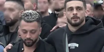 “Mos e hap këtë temë” – DJ Gimbo ndalon Rogertin pasi përmendi vdekjen e vëllait të Gjestit