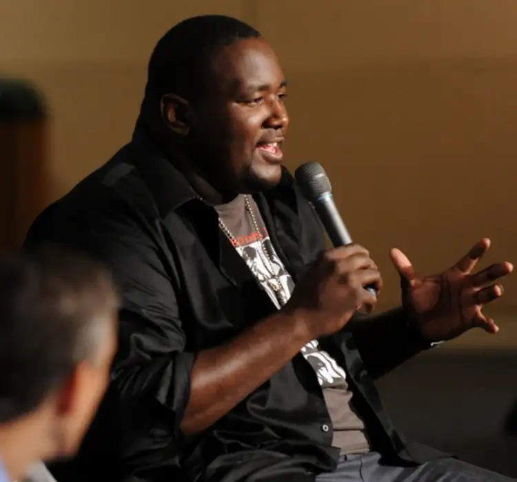 Aktori i njohur në luftë me jetën, pas një incidenti të rëndë në shtëpi