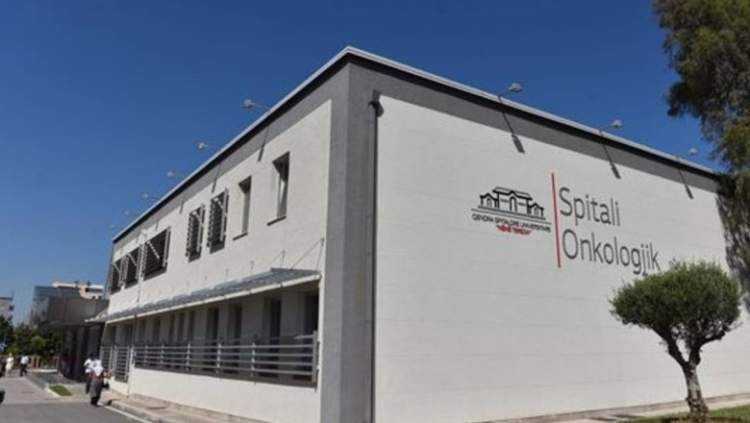 Skandal në Onkologjik/ Radioterapia e prishur, 100 pacientë në ditë lihen pa shpresë jete