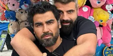 Martohet këngëtari i famshëm bullgar Azis, publikon fotografi me bashkëshortin e tij