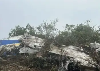 Tragjedi në Kolumbi: Avioni me 15 persona rrëzohet në zonë malore, nuk ka të mbijetuar, mes viktimave një kongresmen