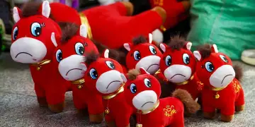 A është ky Labubu i ri? Kafsha prej pelushi me fytyrë të trishtuar lidhet me lodhjen e punëtorëve