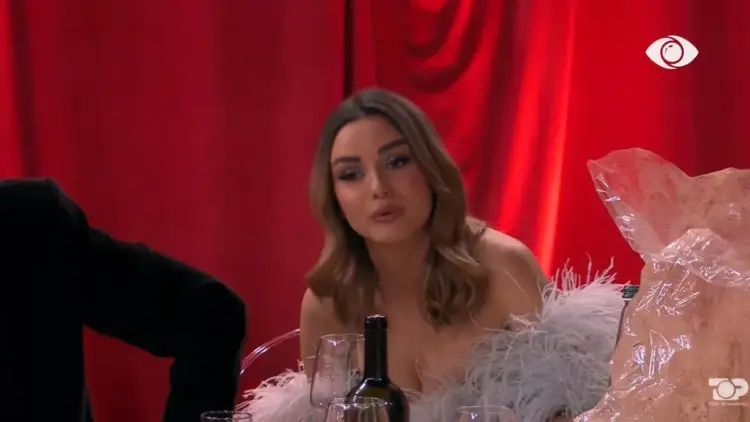 “Jemi puthur”/ Pasi u doli video, Ina flet për raportin me Keijsin: Në s’kemi qenë të lidhur