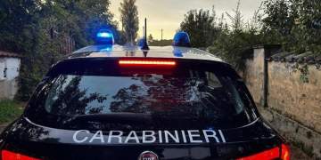 E rëndë në Itali/ 43-vjeçari shqiptar lyen me benzinë gruan dhe tenton ta djegë