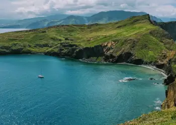 “Hawaii i Evropës” që është i nxehtë gjatë gjithë vitit