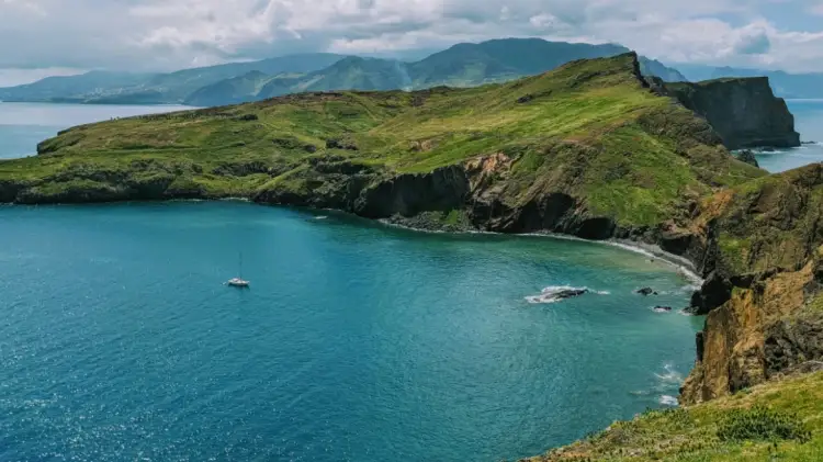 “Hawaii i Evropës” që është i nxehtë gjatë gjithë vitit