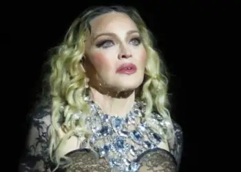 Mesazhi i Madonnës për protestat në Iran: Populli i tyre nuk e ka njohur lirinë, unë qëndroj pranë tyre