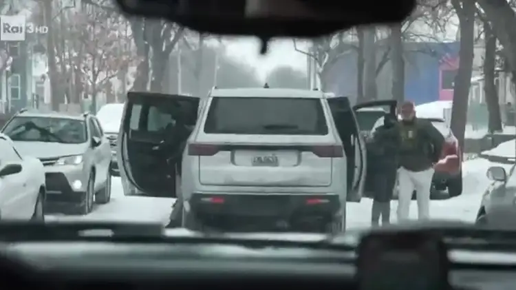 Agjentët e ICE kërcënojnë gazetarët e RAI në Minneapolis: Do thyejmë xhamin