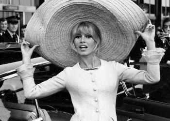 Zbulohet shkaku i vdekjes dhe fjalët e fundit të Brigitte Bardot, teksa të afërmit mblidhen për funeral