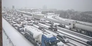 Mot ekstrem në Europë/ Bllokohen rrugë dhe fluturime në Francë, Holandë e Britani