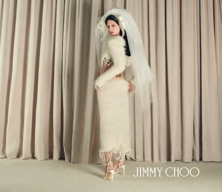 Asgjë tradicionale! Fushata e nusërisë së Jimmy Choo është totalisht rebelim