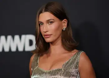 Hailey Bieber bën një donacion të konsiderueshëm për familjen e Eric Dane