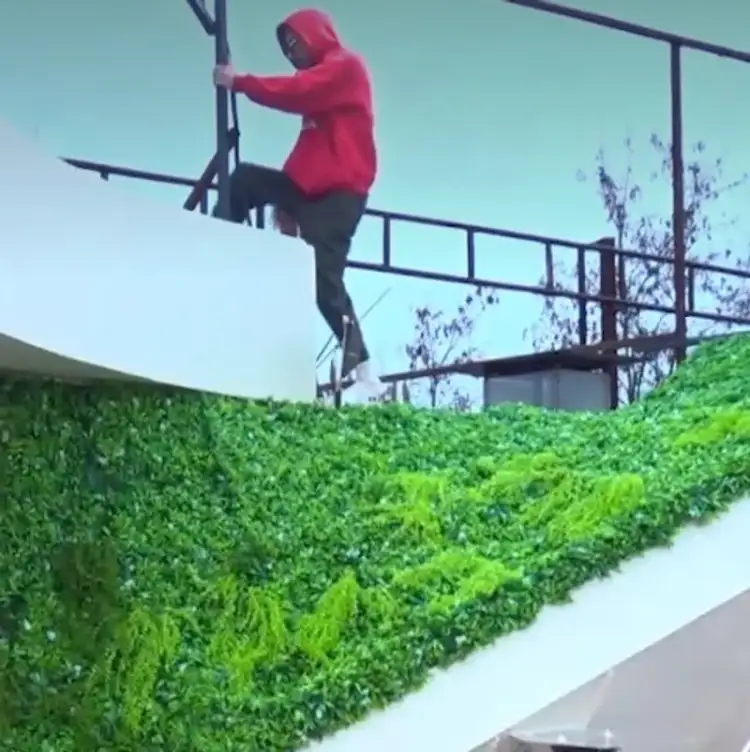 Kapërceu murin, Kristi largohet nga “BBVA”!