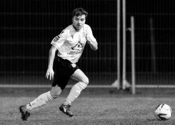 Tragjedi në futbollin uellsian: ndërron jetë në moshën 25-vjeçare sulmuesi i njohur