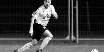 Tragjedi në futbollin uellsian: ndërron jetë në moshën 25-vjeçare sulmuesi i njohur